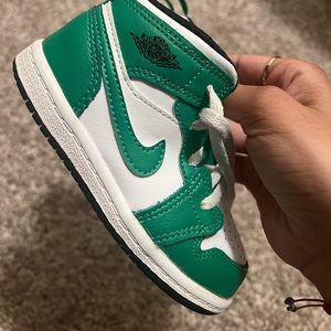 Toddler Jordan 1 Mid 7C